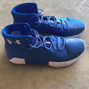 Under Armor basketball shoe